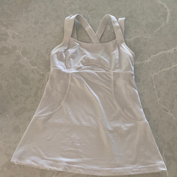 Lululemon workout tank - Picture 1 of 6